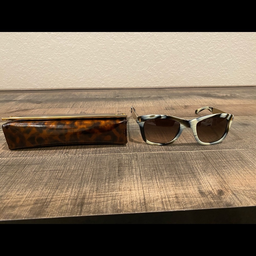 Tory Burch Sunglasses ** SOLD**